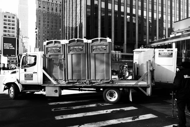 Best Portable toilet rental cost  in Romeo, MI